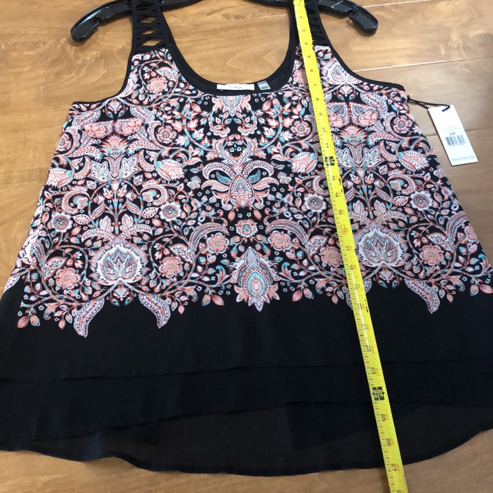 Dex Sleeveless Blouse NWT - Picture 6 of 9